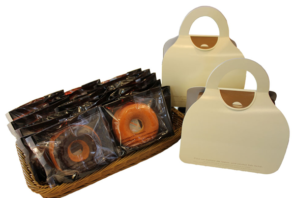 �`���R���[�g�^���g�t�@�N�g���[�̃P�[�L�h�[�i�c